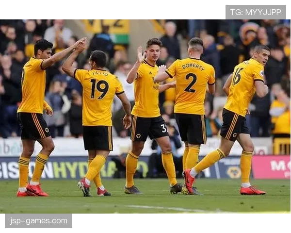 卢顿队英超征战引热议：赛季前景分析与核心球员表现解读