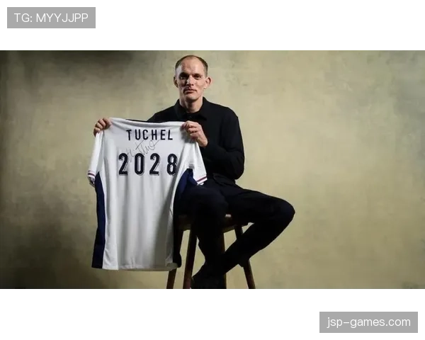 图赫尔重塑球队战术，球员表现稳健引发媒体热议