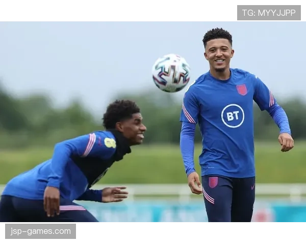 奥利塞与萨卡:英超右边锋终结能力与进攻参与度对比分析 奥利塞与萨卡:英超右边锋终结能力与进攻参与度对比分析